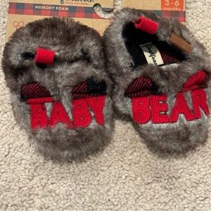 NWT Dearfoams baby bear slippers